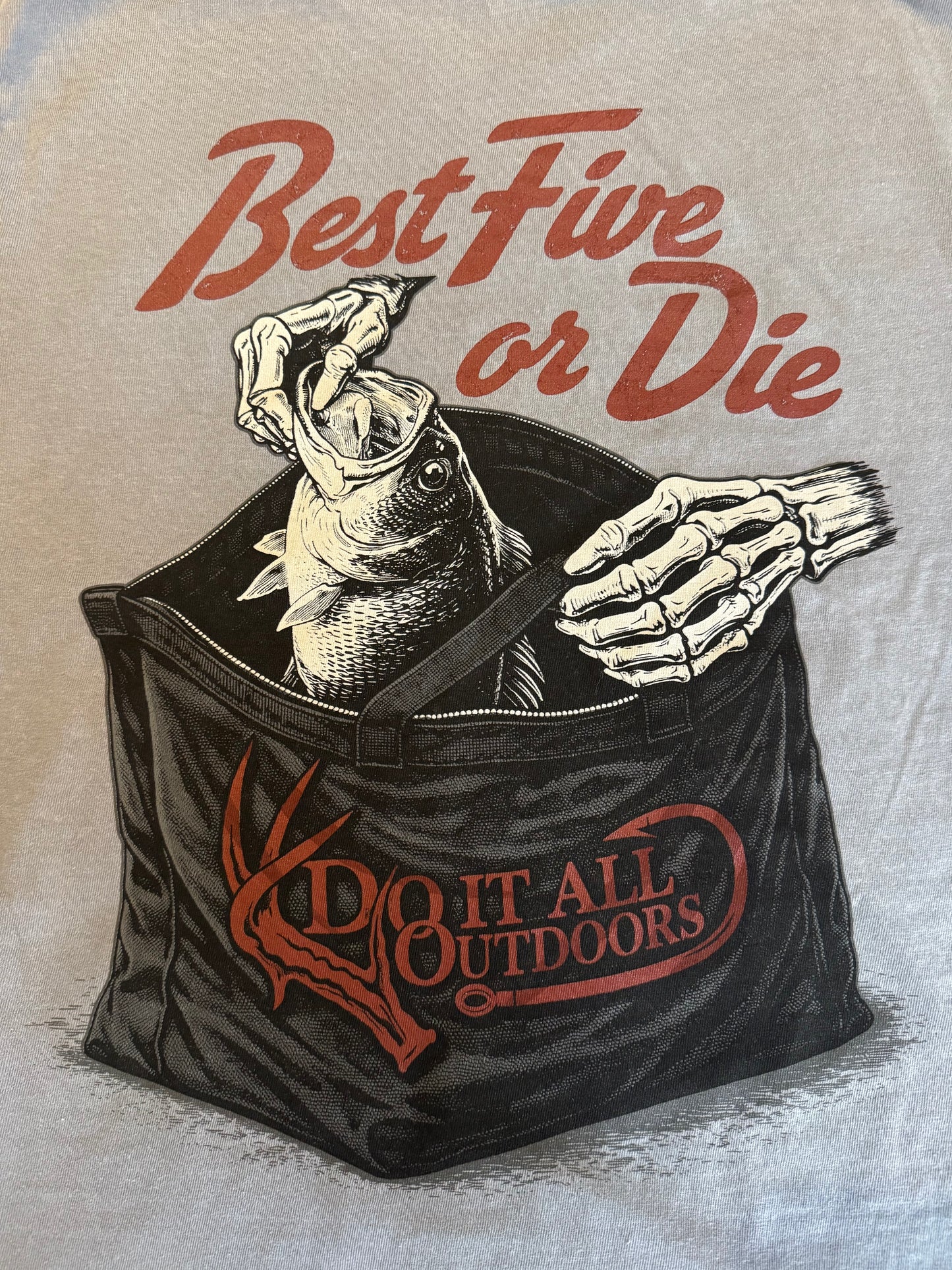 Largemouth Bass T-shirt "Best Five Or Die" - Gray